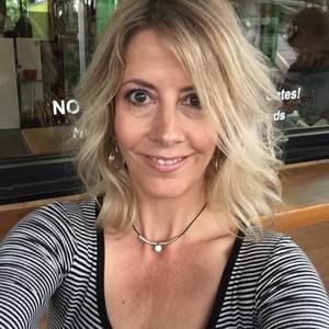 Meet your Posher, Aysha
